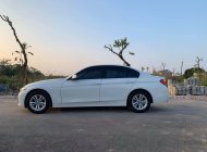 Cần bán gấp chiếc BMW 3 Series 320i, đời 2016, màu trắng, nhập khẩu nguyên chiếc giá 1 tỷ 80 tr tại Hà Nội