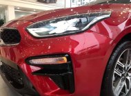 Kia Cerato 2020 - Cần bán xe Kia Cerato AT năm 2020, màu đỏ, giá chỉ 675 triệu giá 675 triệu tại Bến Tre