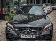 Mercedes-Benz C class C300 2019 - Cần bán gấp Mercedes C300 đời 2020, màu đen, xe siêu lướt giá 1 tỷ 789 tr tại Tp.HCM