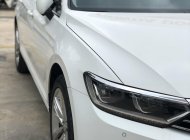 Volkswagen Passat     2018 - Bán Volkswagen Passat đời 2018, màu trắng, nhập khẩu, đẹp như mới giá 1 tỷ 130 tr tại Quảng Ninh