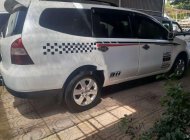 Nissan Grand livina 2011 - Cần bán lại xe Nissan Grand livina đời 2011, màu trắng  giá 199 triệu tại Đồng Nai