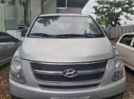 Hyundai Trajet 2009 - Cần bán lại xe Hyundai Trajet 2009, màu bạc, xe nhập giá 240 triệu tại Tp.HCM