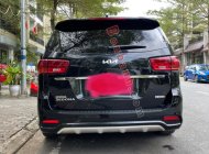 Kia Sedona 2018 - Cần bán xe Kia Sedona 2018, màu đen, giá tốt giá 885 triệu tại Lào Cai