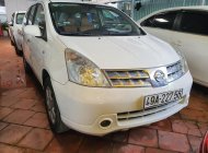 Nissan Livina     2012 - Cần bán lại xe Nissan Livina 2012, màu trắng xe gia đình giá 202 triệu tại Tp.HCM