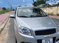 Chevrolet Aveo 2015 - Cần bán lại xe Chevrolet Aveo đời 2015, màu bạc còn mới giá 255 triệu tại Kon Tum