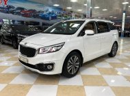 Kia Sedona 2018 - Bán ô tô Kia Sedona năm sản xuất 2018, màu trắng, giá chỉ 900 triệu giá 900 triệu tại Quảng Ninh