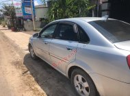 Daewoo Lacetti 2005 - Cần bán gấp Daewoo Lacetti năm sản xuất 2005, màu bạc còn mới giá 111 triệu tại Long An