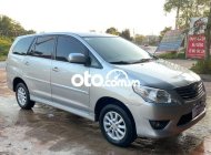 Toyota Innova  E 2012 - Cần bán Toyota Innova E năm 2012, màu bạc số sàn giá 315 triệu tại Quảng Ninh