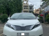 Toyota Sienna 2014 - Cần bán xe Toyota Sienna đời 2014, màu trắng, xe nhập giá 1 tỷ 550 tr tại Tp.HCM