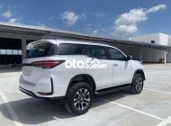 Toyota Fortuner 2021 - Bán xe Toyota Fortuner năm 2021, màu trắng giá cạnh tranh giá 995 triệu tại Bến Tre