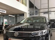 Volkswagen Passat 1.8 TSI 2020 - Volkswagen Passat đen 1.8 TSI - nội thất kem siêu hiếm, giá cực kì ưu đãi cho khách hàng dịp cuối năm giá 1 tỷ 280 tr tại Tp.HCM