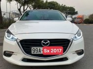 Cần bán gấp Mazda 3 1.5L Deluxe sản xuất 2017, màu trắng, giá 540tr giá 540 triệu tại Gia Lai