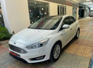 Ford Focus Titanium 2018 - Cần bán lại xe Ford Focus Titanium năm sản xuất 2018, màu trắng giá 596 triệu tại Hà Nội