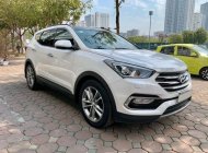 Cần bán Hyundai Santa Fe năm 2018, màu trắng giá 800 triệu tại Hà Nội