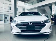 Cần bán xe Hyundai Elantra 2.0 AT sản xuất 2022, màu trắng giá 661 triệu tại Hà Nội