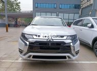 Cần bán xe Mitsubishi Outlander 2.4CVT năm sản xuất 2022, màu trắng giá 825 triệu tại Hà Nội