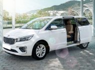 Xe Kia Sedona 2.2 DAT sản xuất năm 2020, màu trắng giá 1 tỷ 68 tr tại Tp.HCM
