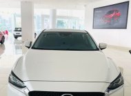 Cần bán xe Mazda 6 2.0 Premium 2021, màu trắng giá 859 triệu tại TT - Huế