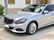 Mercedes-Benz E400 2015 - Bán ô tô Mercedes E400 sản xuất năm 2015, màu bạc chính chủ giá 1 tỷ 25 tr tại Tp.HCM