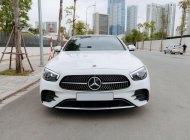 Mercedes-Benz E300 2021 - Cần bán lại xe E300 AMG Mercedes năm 2021, màu trắng, nhập khẩu nguyên chiếc giá 2 tỷ 930 tr tại Quảng Ninh