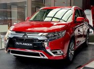 Mitsubishi Outlander 2022 - Màu đỏ, hỗ trợ vay ngân hàng giá 825 triệu tại TT - Huế