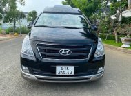 Hyundai Starex 2017 - Màu đen giá 1 tỷ 75 tr tại Tp.HCM
