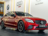 Mercedes-Benz C300 2019 - Màu đỏ, nhập khẩu nguyên chiếc giá 1 tỷ 669 tr tại Nghệ An