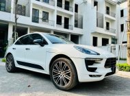Porsche Macan 2017 - Cần bán xe màu trắng, nội thất đỏ giá 3 tỷ 980 tr tại Đà Nẵng