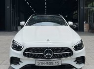 Mercedes-Benz E300 2021 - Động cơ tăng áp 2.0L, mới lăn bánh 3 ngàn kilomet giá 2 tỷ 880 tr tại Bình Dương