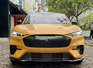 Ford Mustang 2022 - Màu vàng, nhập khẩu giá 5 tỷ 400 tr tại Hà Nội