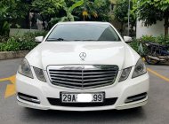 Mercedes-Benz E200 2011 - Màu trắng, nhập khẩu số tự động giá 545 triệu tại Hà Nội