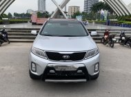 Kia Sorento 2017 - Xe màu bạc giá 735 triệu tại Nam Định