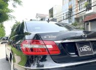 Mercedes-Benz E300 2012 - Màu đen giá 699 triệu tại Hà Nội