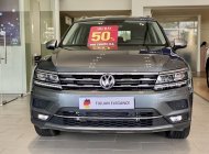 Volkswagen Touareg 2022 - Đã có xe tại showroom - Hỗ trợ lái thử tận nơi - Siêu giảm khi book qua hotline tại bài viết giá 2 tỷ 999 tr tại Hà Nội