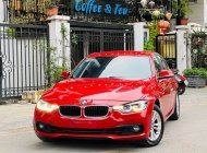 BMW 320i 2016 - Màu đỏ, xe nhập, giá cực tốt giá 895 triệu tại Nghệ An