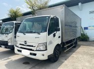 Hino XZU 2021 - Thùng kín inox 304, full nội thất giá 685 triệu tại Tp.HCM