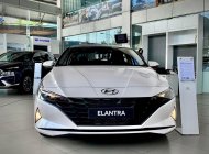 Hyundai Elantra 2022 - Sẵn xe giao ngay + cơ hội vàng: Tặng BHTV 1 năm + tặng 8 triệu tiền mặt - Liên hệ ngay hôm nay giá 599 triệu tại Quảng Bình