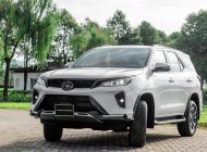 Toyota Fortuner 2022 - Quà tặng tiền mặt và phụ kiện giá 1 tỷ 118 tr tại Hòa Bình