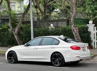 BMW 330i 2016 - Màu trắng, giá ưu đãi giá 899 triệu tại Tp.HCM