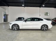 Volvo S60 2022 - Màu trắng giá 1 tỷ 588 tr tại Hà Nội