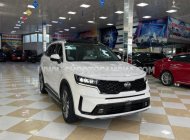 Kia Sorento 2022 - Màu trắng giá 1 tỷ 295 tr tại Quảng Ninh