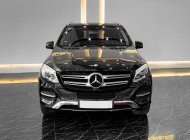 Mercedes-Benz GLE 400 2015 - Màu đen, nội thất đen giá 1 tỷ 739 tr tại Hà Nội