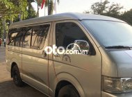 Toyota Hiace Xe ô tô  Bạc 10 chỗ năm 2010 chở nhân viên 2010 - Xe ô tô Hiace Bạc 10 chỗ năm 2010 chở nhân viên giá 250 triệu tại Tp.HCM