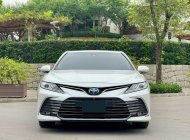 Toyota Camry 2022 - Xe đã check kĩ, xuất hoá đơn cao, bao sang tên toàn quốc giá 1 tỷ 390 tr tại Hà Nội