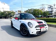 Mini Cooper 2006 - 1.6 nhập 2007 máy Turbo rất mạnh mẽ, ít hao xăng 9 lít/100km - Xe hai màu, full đồ chơi cao cấp giá 390 triệu tại Tp.HCM