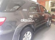 Toyota Fortuner Cần bán   máy xăng số tự động 2011 - Cần bán Toyota fortuner máy xăng số tự động giá 375 triệu tại Tp.HCM