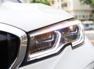 BMW 330i 2022 - Màu trắng/đen đăng kí t3/2023 như mới giá 1 tỷ 588 tr tại Bình Dương