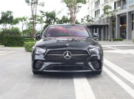 Mercedes-Benz E300 2023 - Màu đen, nội thất nâu giá 2 tỷ 578 tr tại Tp.HCM