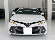Toyota Camry 2021 - trắng, nội thất đen, odo 6000km, siêu lướt, còn bảo hành chính hãng giá 1 tỷ 30 tr tại Tp.HCM