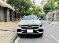 Mercedes-Benz GLC 300 2021 - Cần bán gấp Mercedes sản xuất 2021, màu trắng giá 1 tỷ 880 tr tại Hà Nội